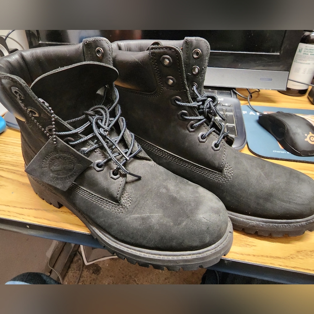 Men's Black Timberland Premium Nubuck 7.5